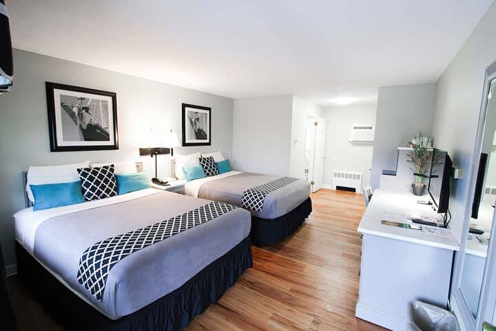 Room 10 of 40