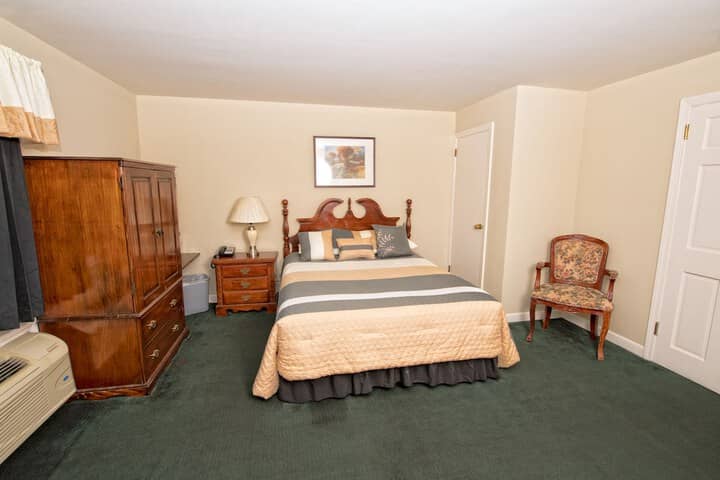 Room 8 of 40